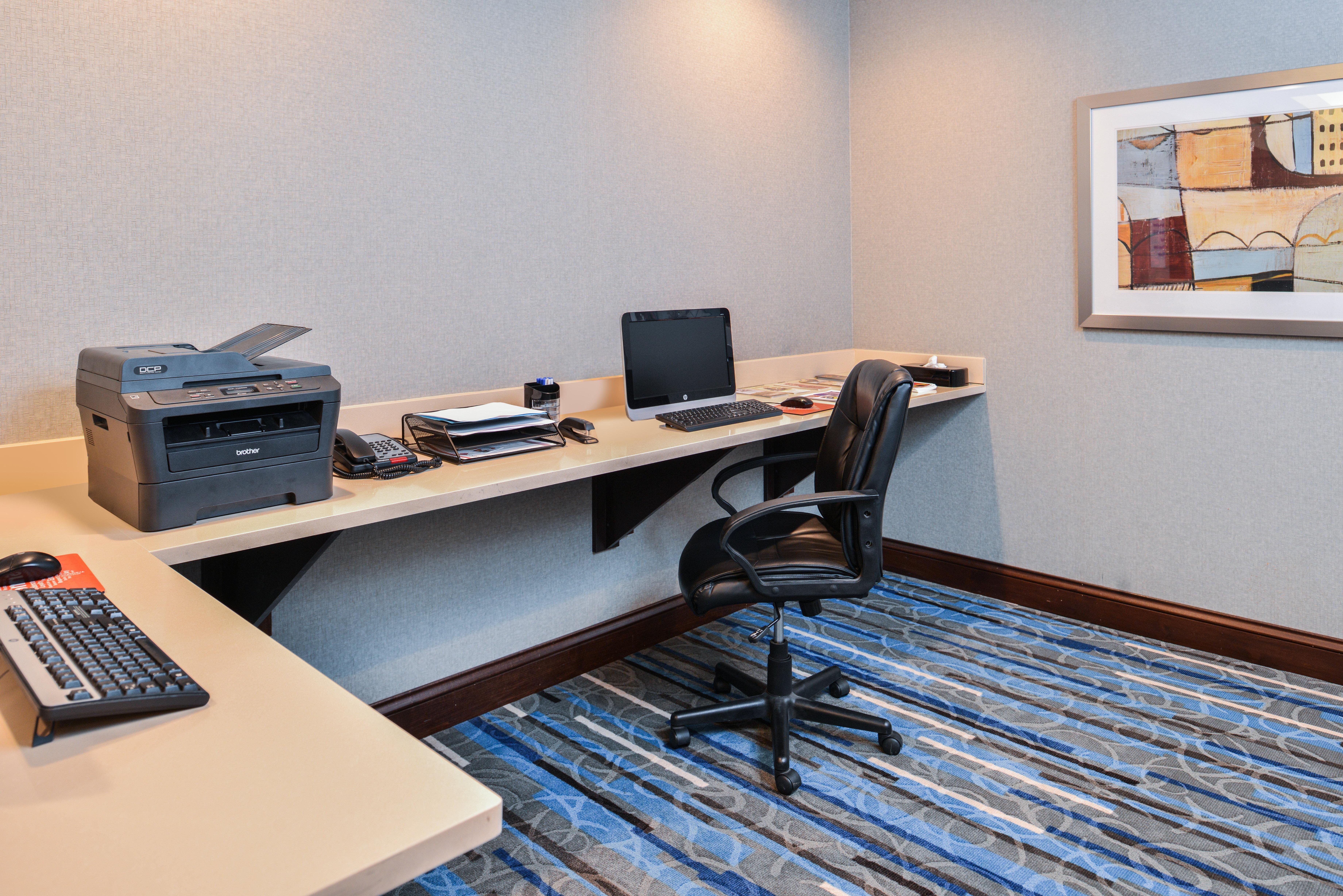Holiday Inn Express Hotel & Suites York By Ihg Exterior foto